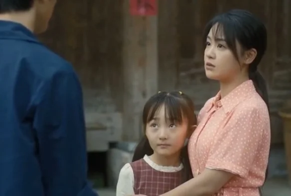 Кадр к 3 серии «Обжигающая весна»