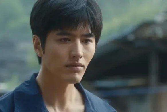 Кадр к 3 серии «Обжигающая весна»