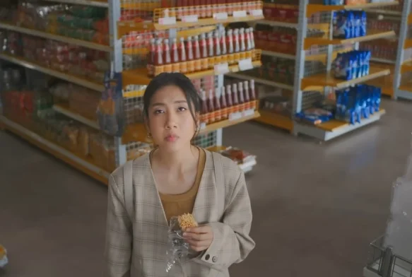 Кадр к 1 серии «Служба расставаний»