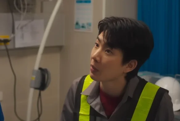 Кадр к 1 серии «Служба расставаний»