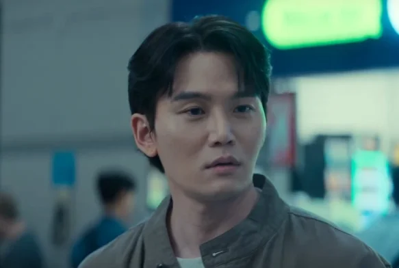 Кадр к 6 серии «Гипер нож»