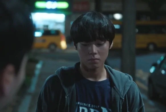 Кадр к 1 серии «Слабый герой»