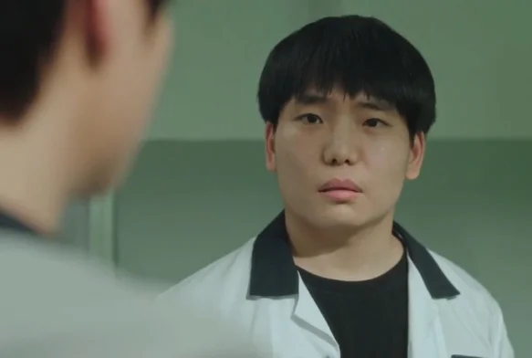 Кадр к 2 серии «Слабый герой»