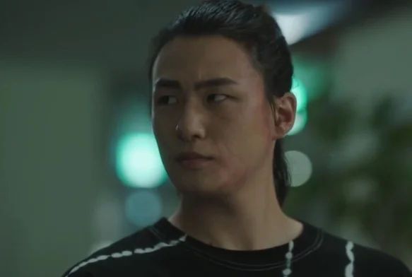 Кадр к 3 серии «Слабый герой»