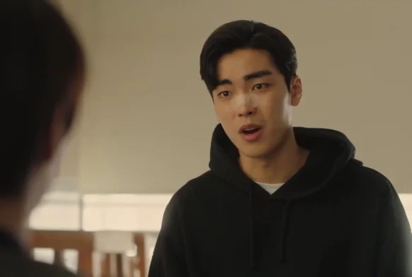 Кадр к 3 серии «Слабый герой»