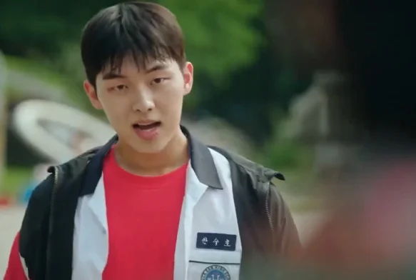 Кадр к 4 серии «Слабый герой»