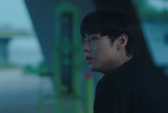 Кадр к 5 серии «Слабый герой»