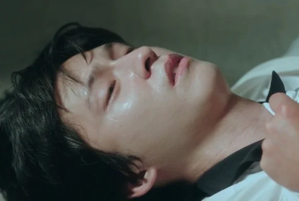 Кадр к 8 серии «Слабый герой»