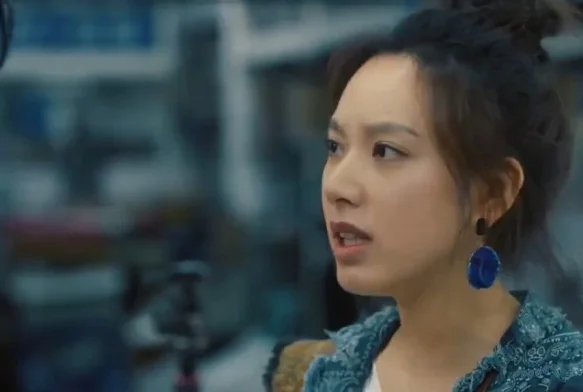 Кадр к 4 серии «Достойные любви»