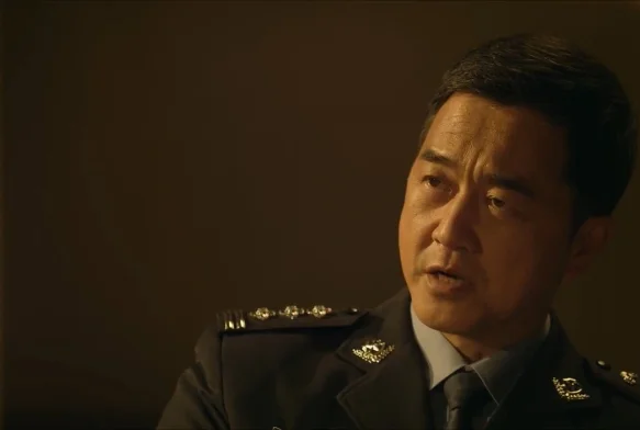 Кадр к 1 серии «Неестественный огонь»