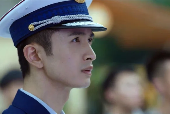 Кадр к 1 серии «Неестественный огонь»