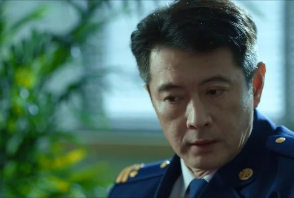 Кадр к 1 серии «Неестественный огонь»