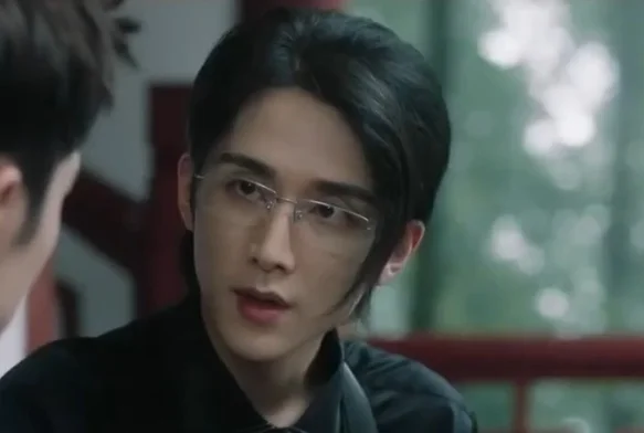 Кадр к 9 серии «Безмолвное чтение»