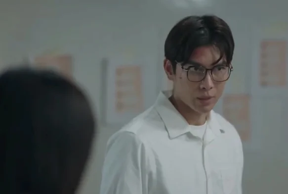 Кадр к 2 серии «Классная комната: 29 заложников»