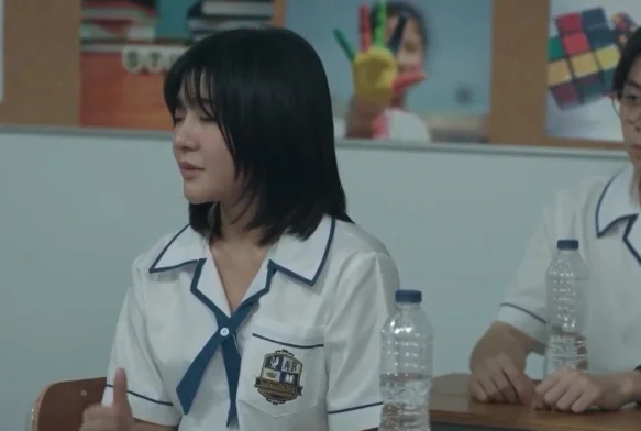 Кадр к 4 серии «Классная комната: 29 заложников»