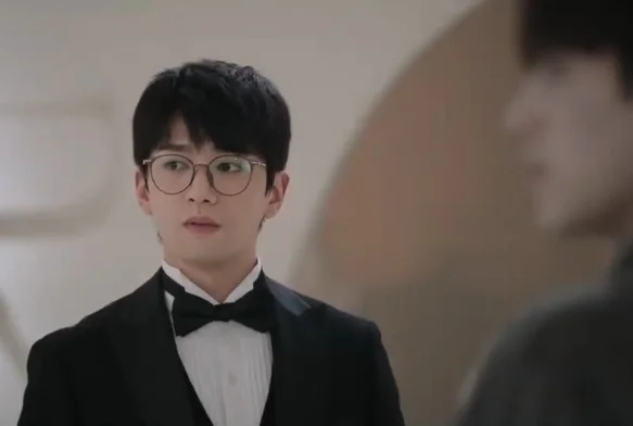 Кадр к 1 серии «Ешь, беги и влюбляйся»