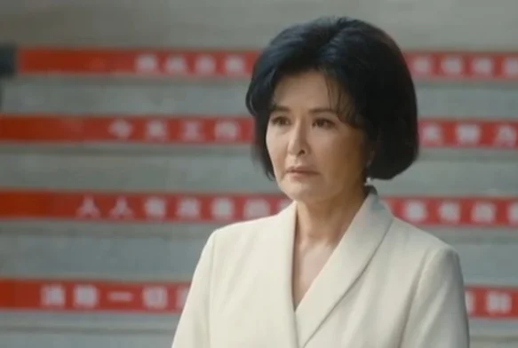 Кадр к 24 серии «Обжигающая весна»