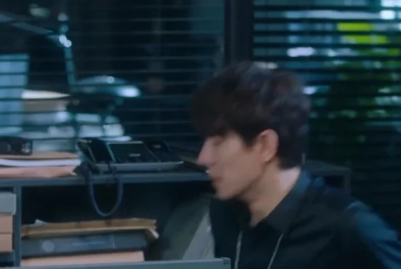 Кадр к 12 серии «Безмолвное чтение»