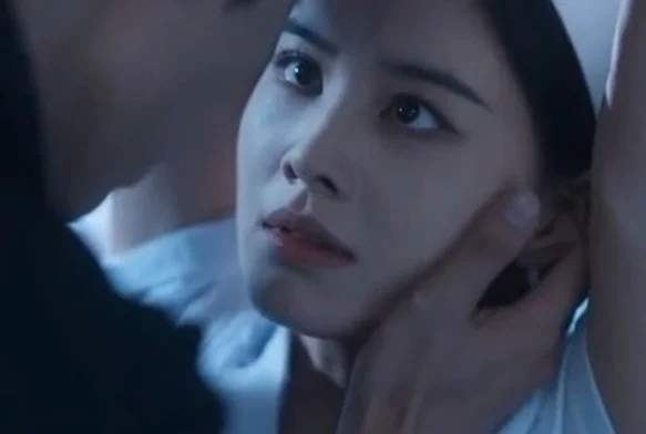 Кадр к 2 серии «Замуж за гангстера»