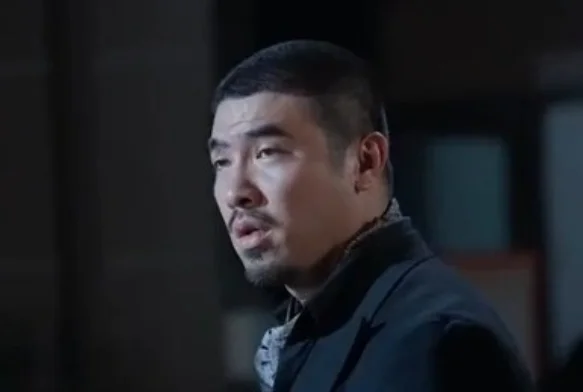 Кадр к 3 серии «Замуж за гангстера»