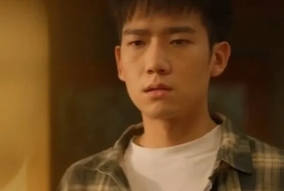 Кадр к 5 серии «Замуж за гангстера»