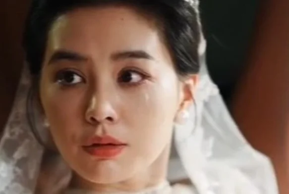 Кадр к 8 серии «Замуж за гангстера»