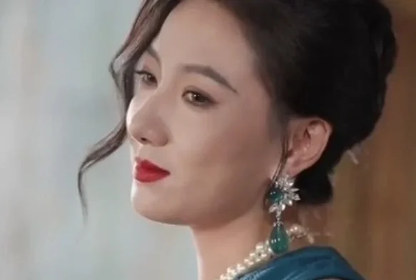 Кадр к 12 серии «Замуж за гангстера»