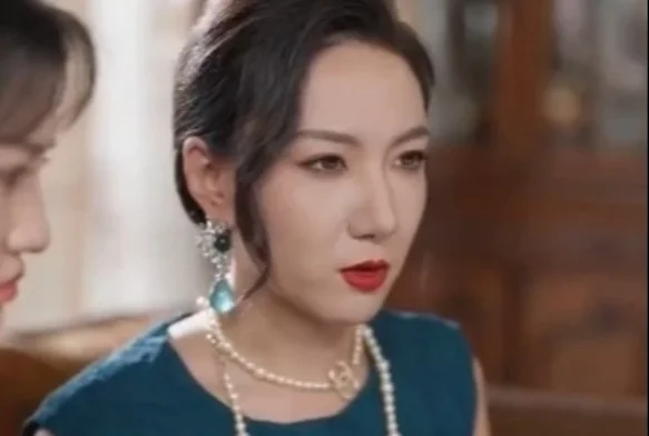 Кадр к 13 серии «Замуж за гангстера»