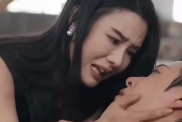 Кадр к 14 серии «Замуж за гангстера»