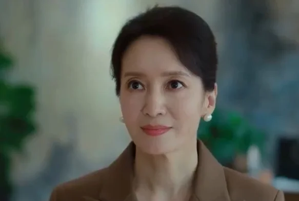 Кадр к 15 серии «Ешь, беги и влюбляйся»