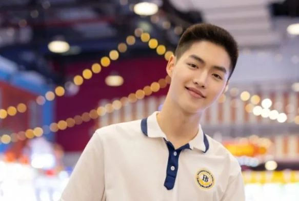 Кадр к 1 серии «Влюблённые мальчики»