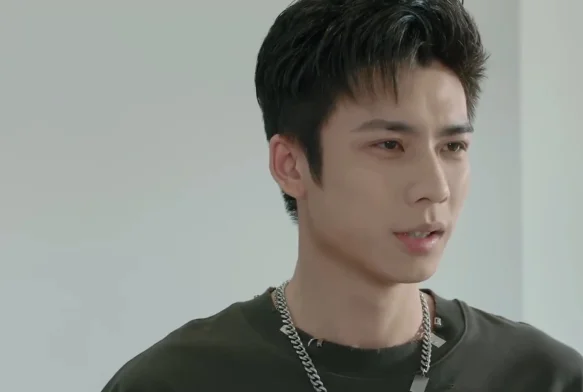 Кадр к 2 серии «Её траектория»