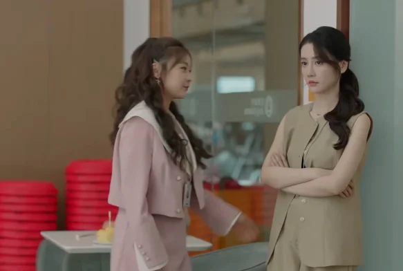 Кадр к 2 серии «Её траектория»