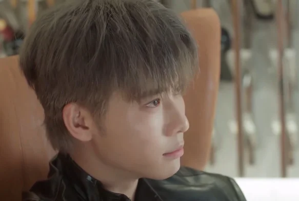 Кадр к 4 серии «Её траектория»