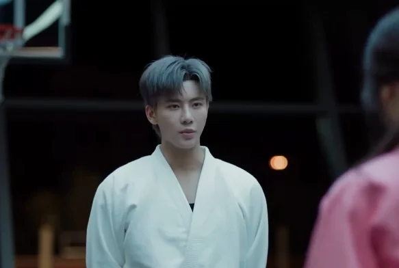 Кадр к 10 серии «Её траектория»