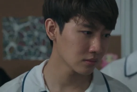 Кадр к 7 серии «Классная комната: 29 заложников»