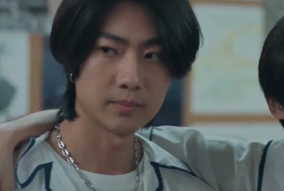 Кадр к 8 серии «Классная комната: 29 заложников»