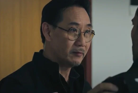 Кадр к 14 серии «Классная комната: 29 заложников»