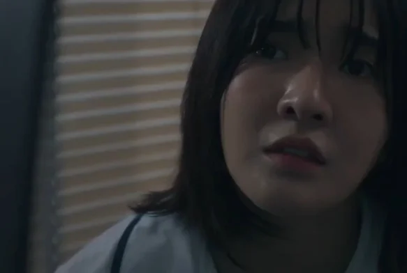 Кадр к 15 серии «Классная комната: 29 заложников»