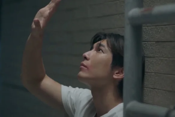 Кадр к 16 серии «Классная комната: 29 заложников»