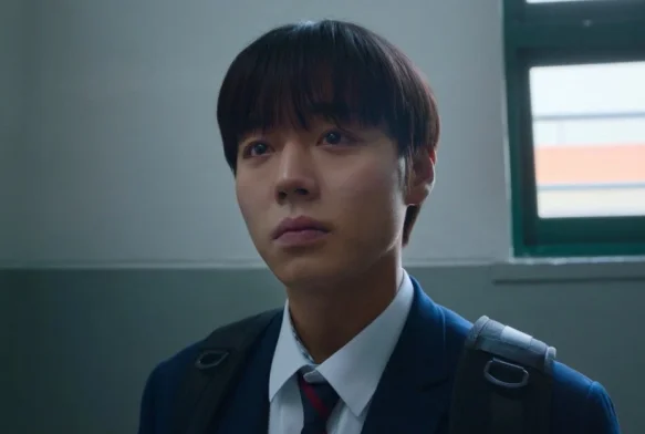 Кадр к 1 серии «Слабый герой 2 сезон»