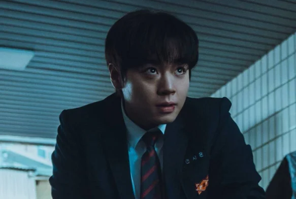 Кадр к 2 серии «Слабый герой 2 сезон»