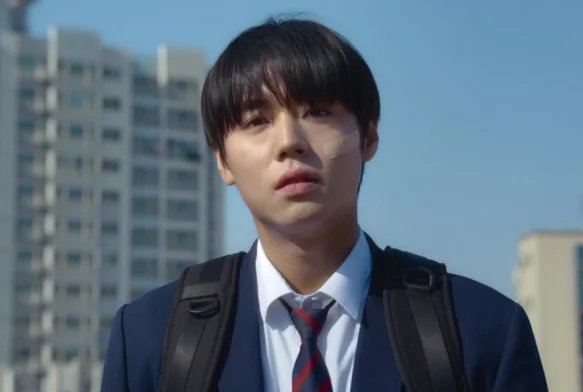 Кадр к 5 серии «Слабый герой 2 сезон»