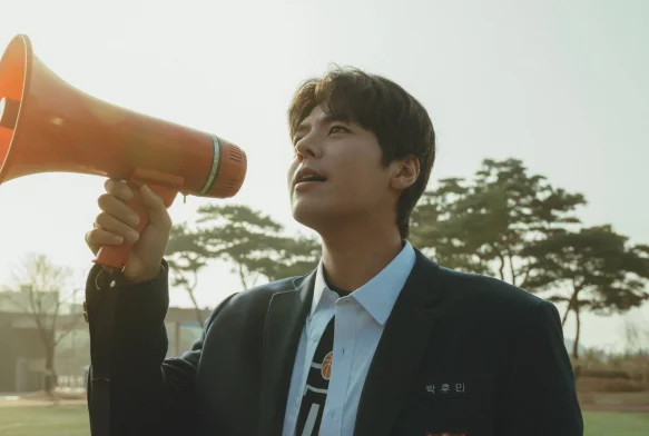 Кадр к 7 серии «Слабый герой 2 сезон»