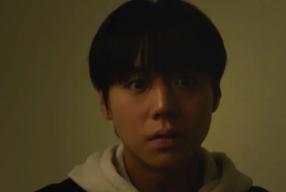 Кадр к 3 серии «Слабый герой 2 сезон»