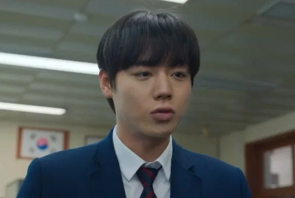 Кадр к 3 серии «Слабый герой 2 сезон»