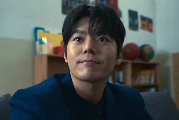 Кадр к 4 серии «Слабый герой 2 сезон»