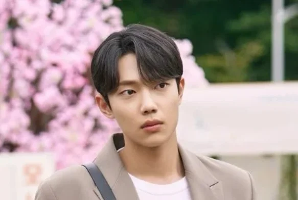 Кадр к 5 серии «Банни и её мальчики»