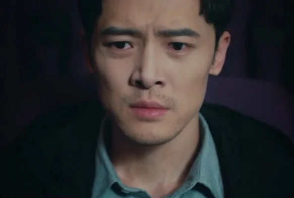 Кадр к 15 серии «Безмолвное чтение»