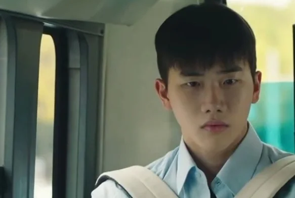 Кадр к 10 серии «Хи Су во втором классе»